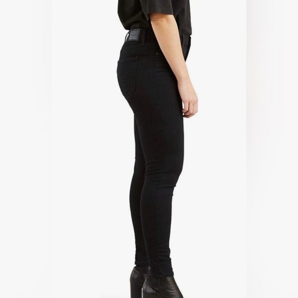 Levi’s Ladies 311 Shaping Skinny, mid rise , Tommy slimmed black jeans - Picture 3 of 4